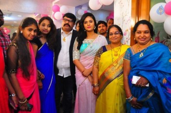 Sreemukhi Launches Manvis Saloon - 26 of 42