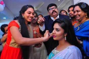 Sreemukhi Launches Manvis Saloon - 28 of 42