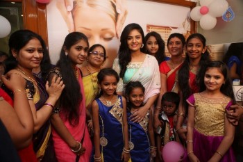 Sreemukhi Launches Manvis Saloon - 29 of 42