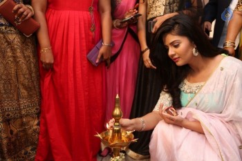 Sreemukhi Launches Manvis Saloon - 36 of 42