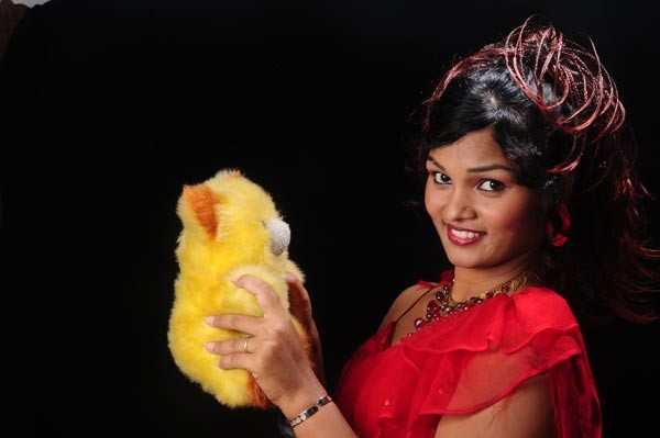 Sneha Upcoming Actress Spicy Stills - 60 / 127 photos