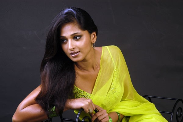 Anushka Hot - 108 / 111 photos