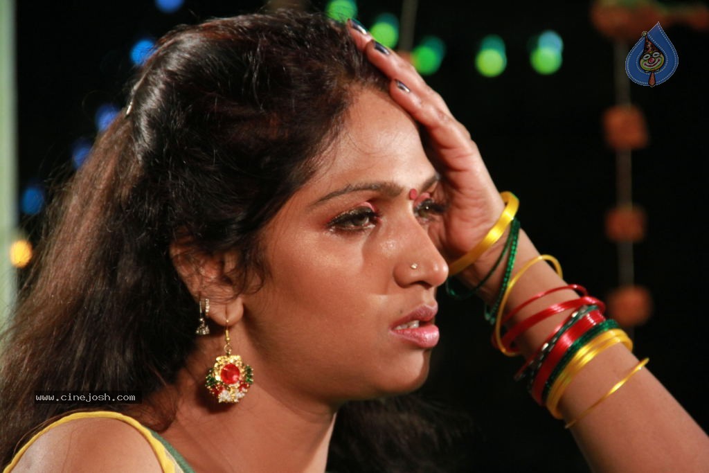 Bhuvaneswari Hot Stills - 6 / 68 photos