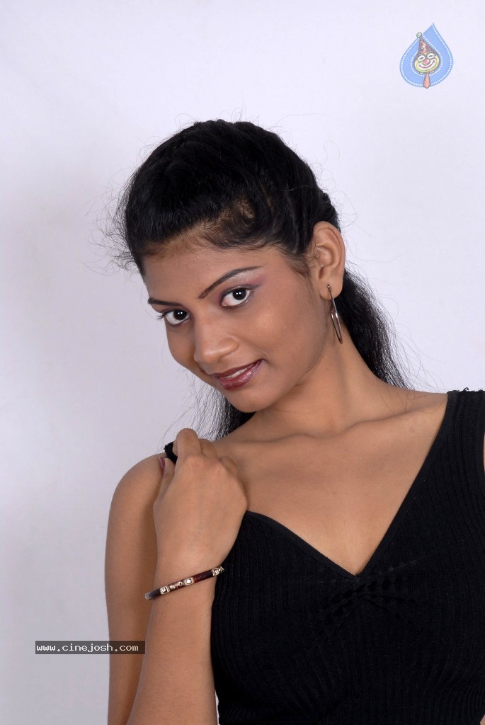 Bindhu Spicy Stills - 34 / 86 photos