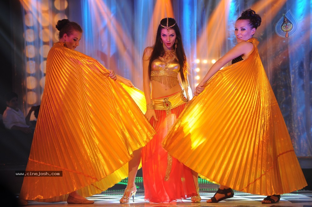 Genius Movie Item Song Stills - 6 / 10 photos