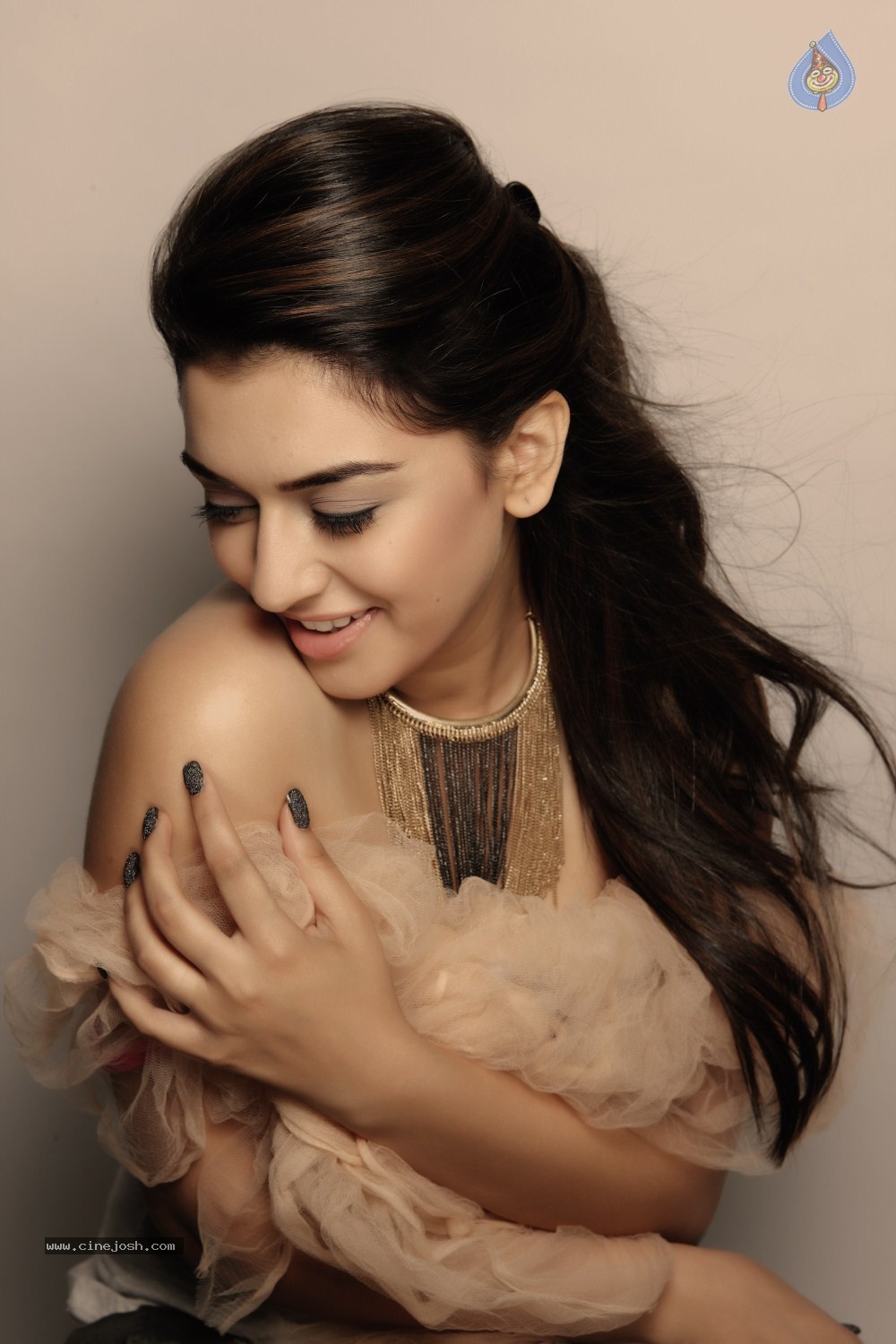 Hansika Latest Stills - 5 / 7 photos