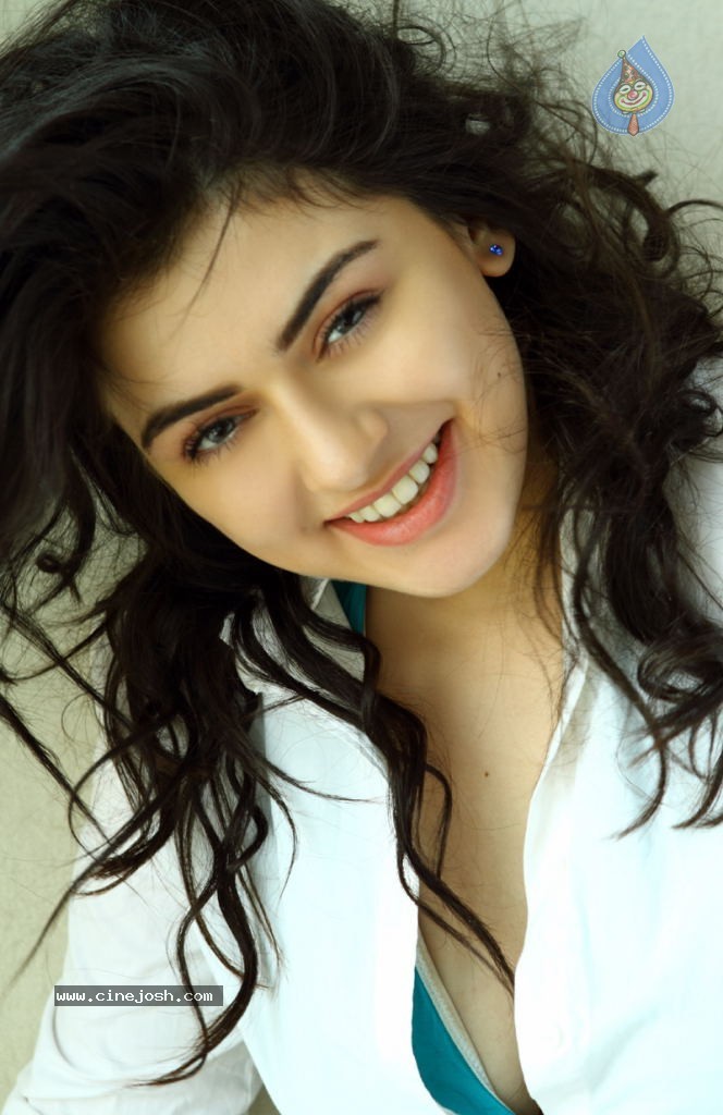 Hansika Latest Stills - 8 / 32 photos