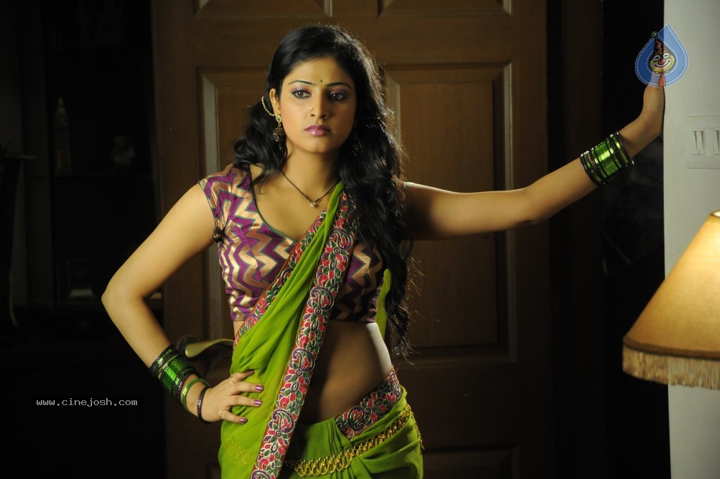 Haripriya Hot Photos - 21 / 60 photos