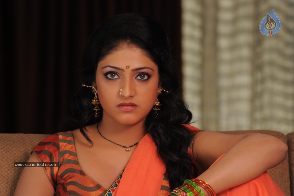 Haripriya Spicy Pics - 66 / 79 photos