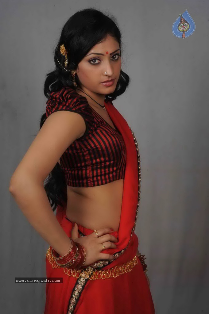 Haripriya Spicy Stills - 15 / 43 photos