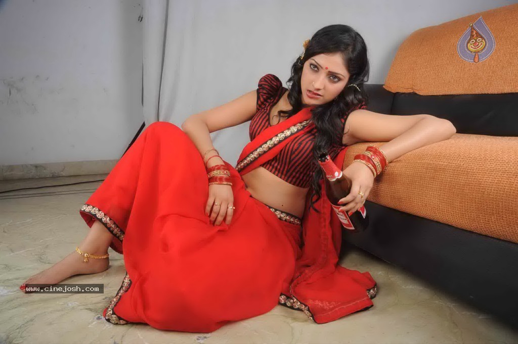 Haripriya Spicy Stills - 17 / 43 photos