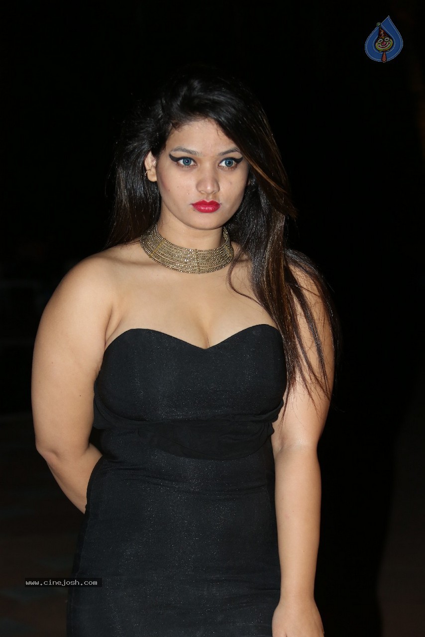 Himani Hot Stills - 185 / 186 photos