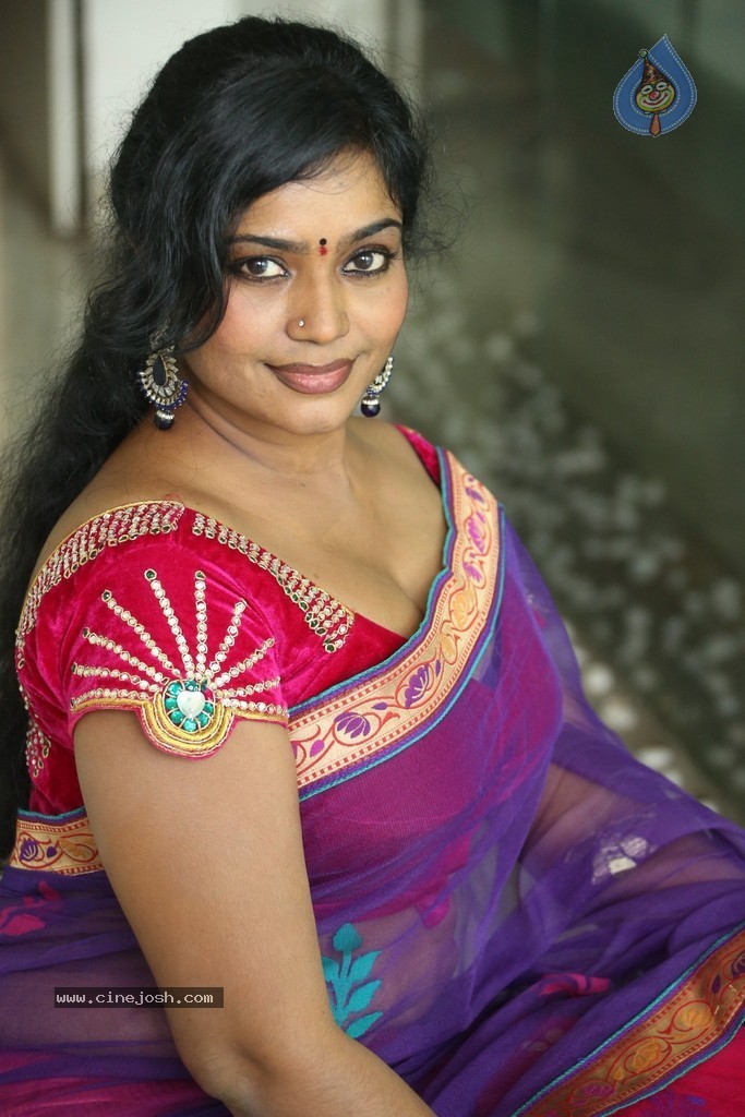 Jayavani Hot Stills - 108 / 180 photos