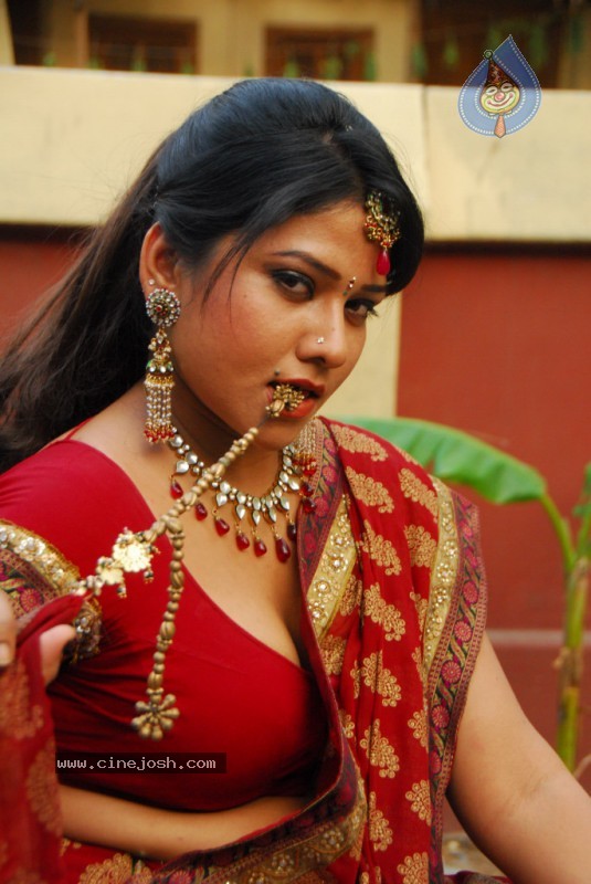 Jyothi Spicy Pics - 50 / 54 photos