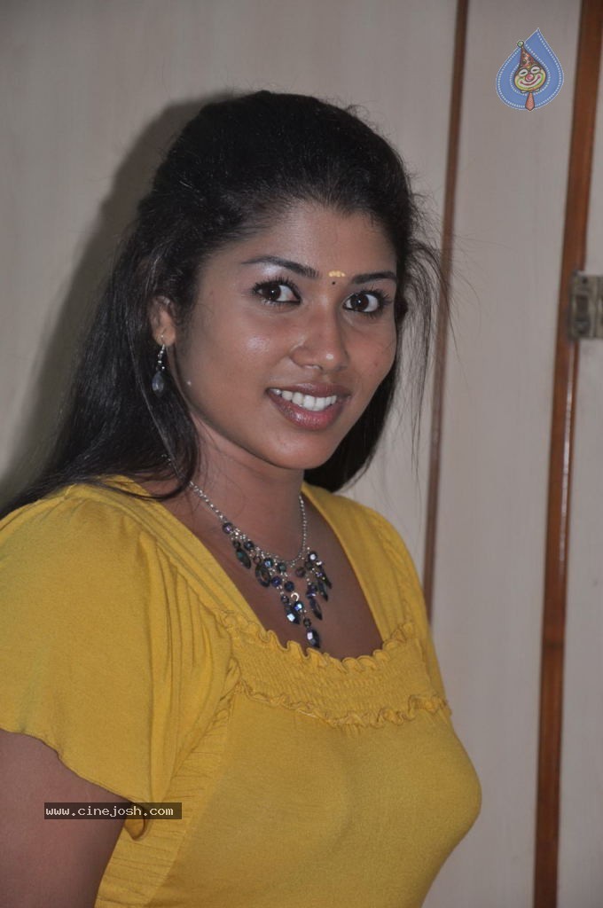 Madhu Sri Spicy Stills - 29 / 43 photos