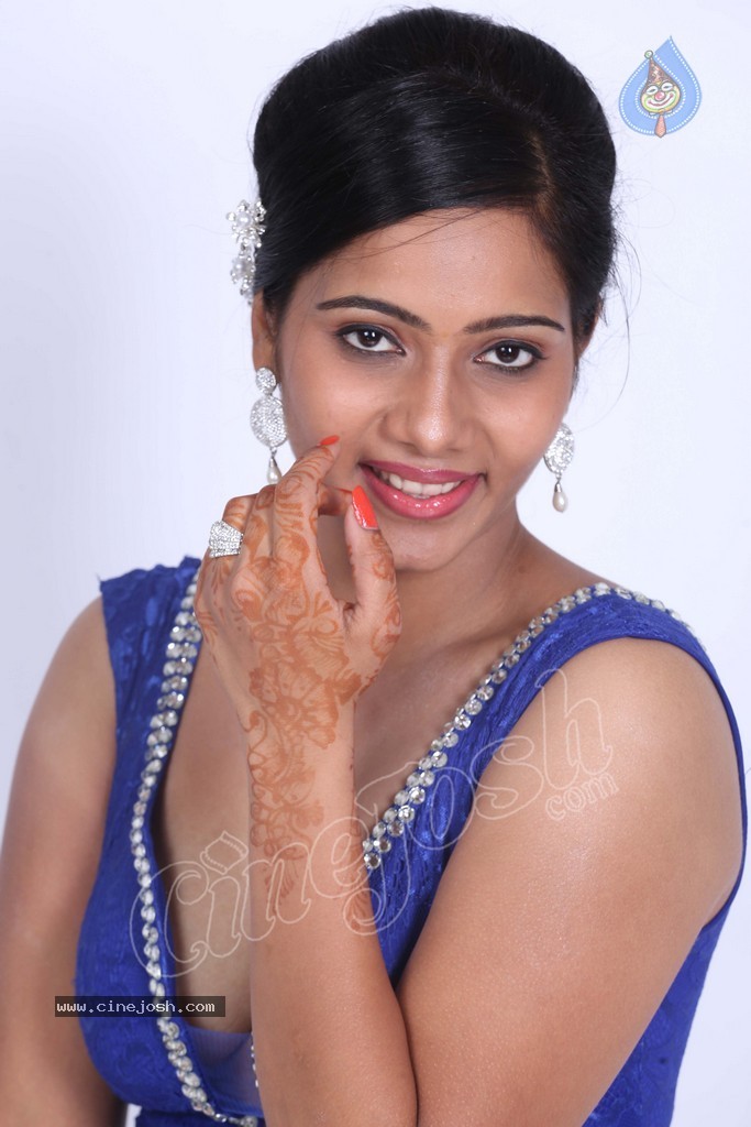 Mithraw Hot Stills - 82 / 88 photos