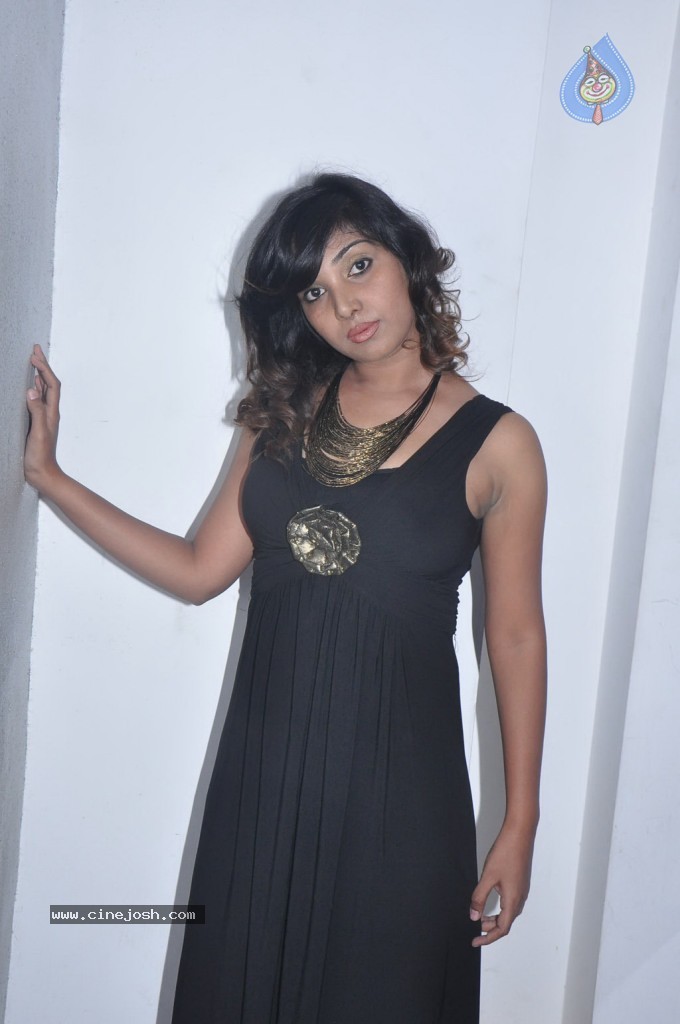 Mithuna Hot Stills - 28 / 80 photos