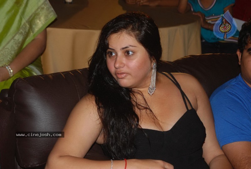 Namitha Spicy Stills - 40 / 88 photos