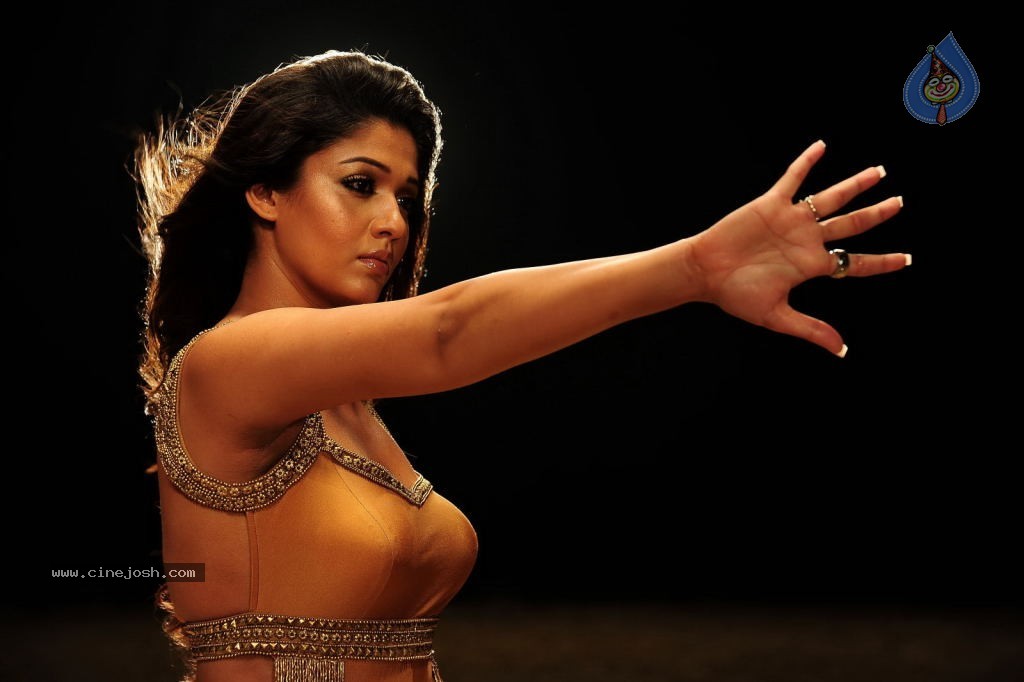 Nayanthara Hot Photos - 10 / 115 photos