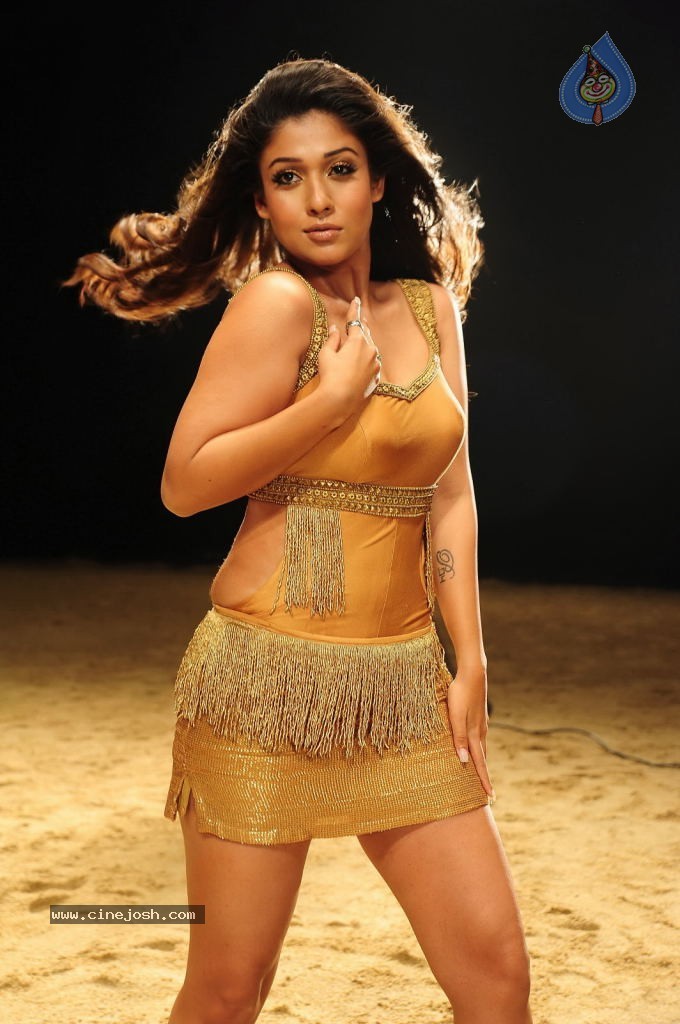 Nayanthara Hot Photos - 114 / 115 photos