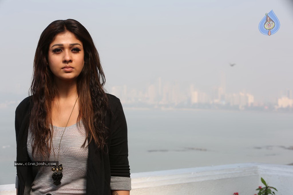 Nayanthara New Spicy Stills - 28 / 88 photos