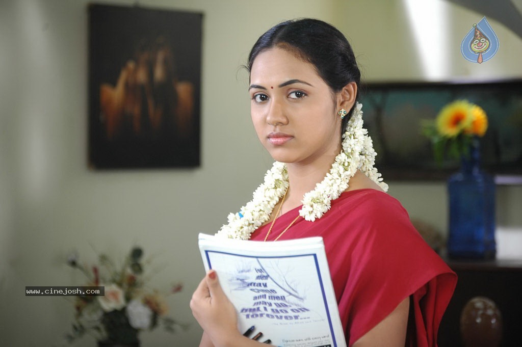 Ooratchi Ondriyam Tamil Movie Spicy Stills - 40 / 40 photos