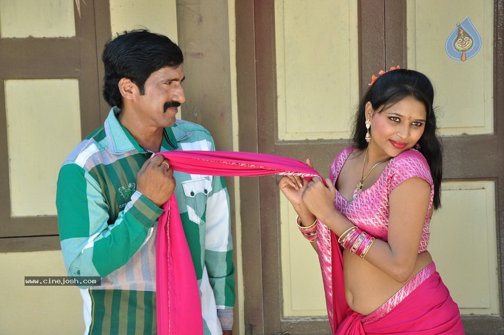 Paravai Tamil Movie Spicy Stills - 57 / 100 photos