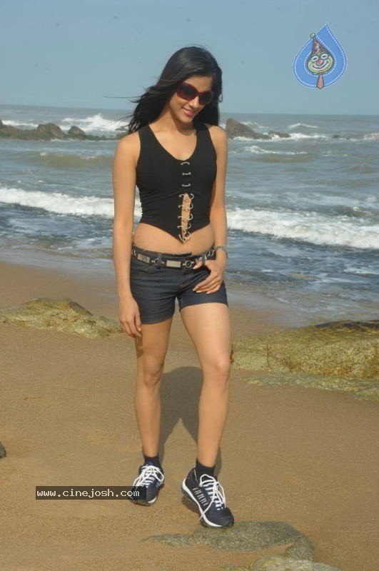 Rithika Hot Stills - 61 / 134 photos