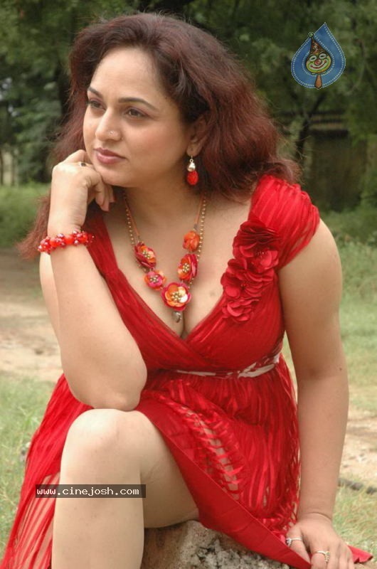 Sailu Spicy Photos - 23 / 58 photos