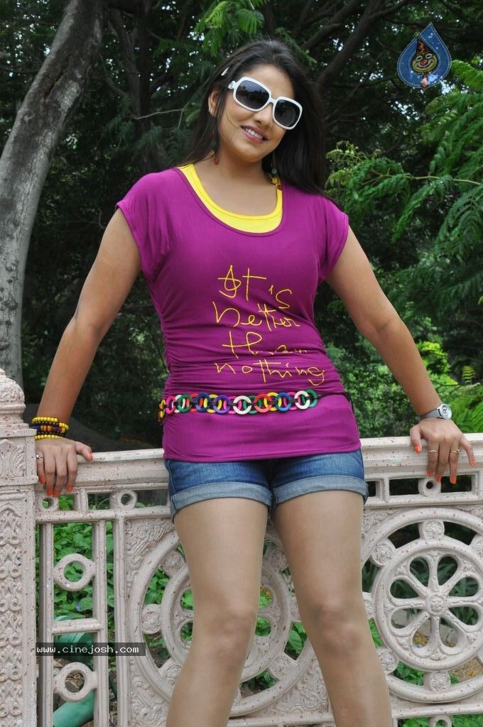 Shivani Hot Stills - 31 / 95 photos