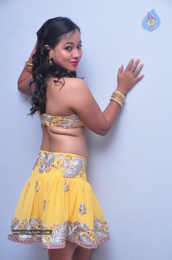 Sneha Spicy Stills - 2 / 85 photos