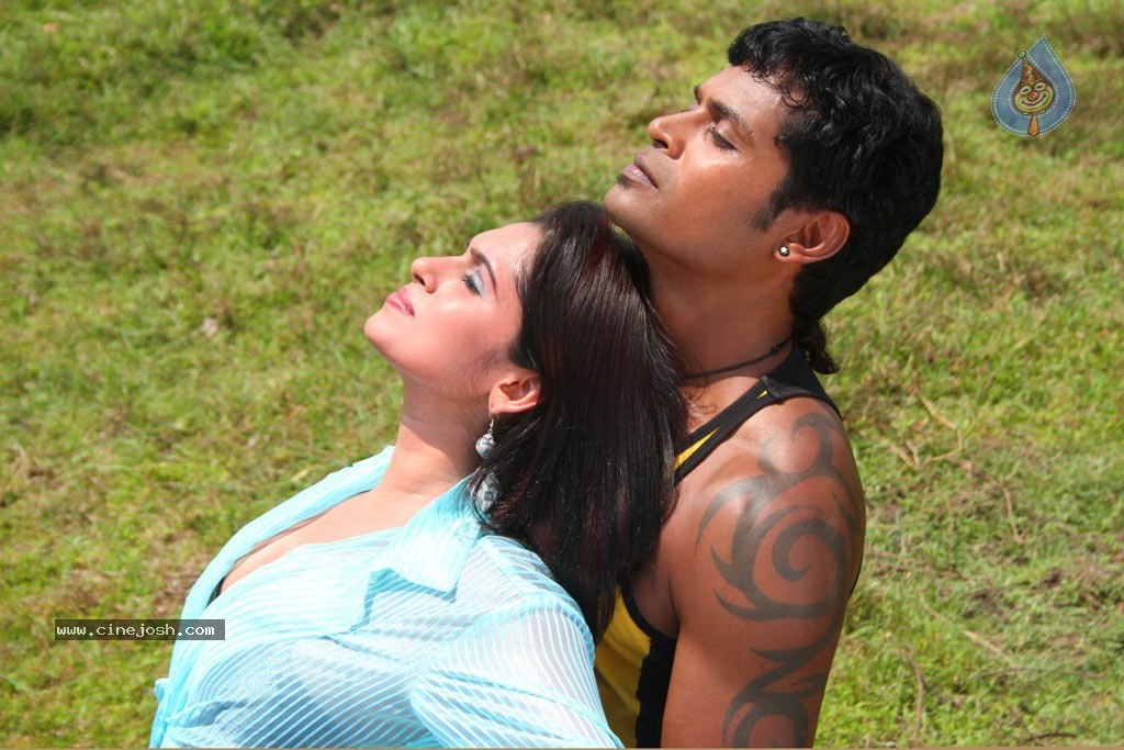 Sowdharya Tamil Movie Hot Stills - 12 / 92 photos
