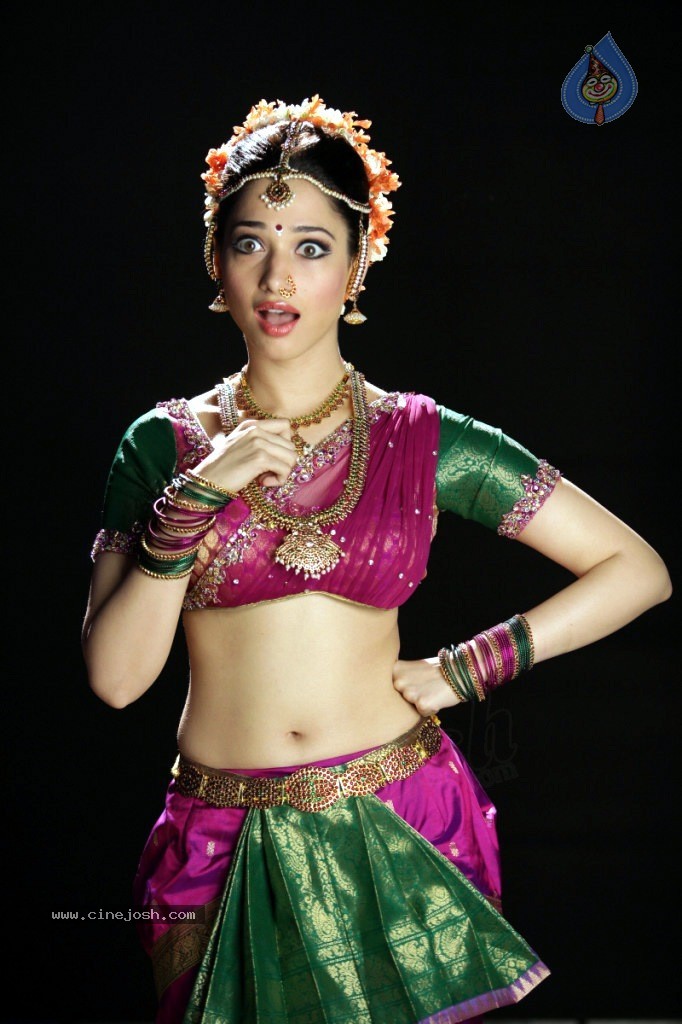 Tamanna New Hot Gallery - 23 / 140 photos