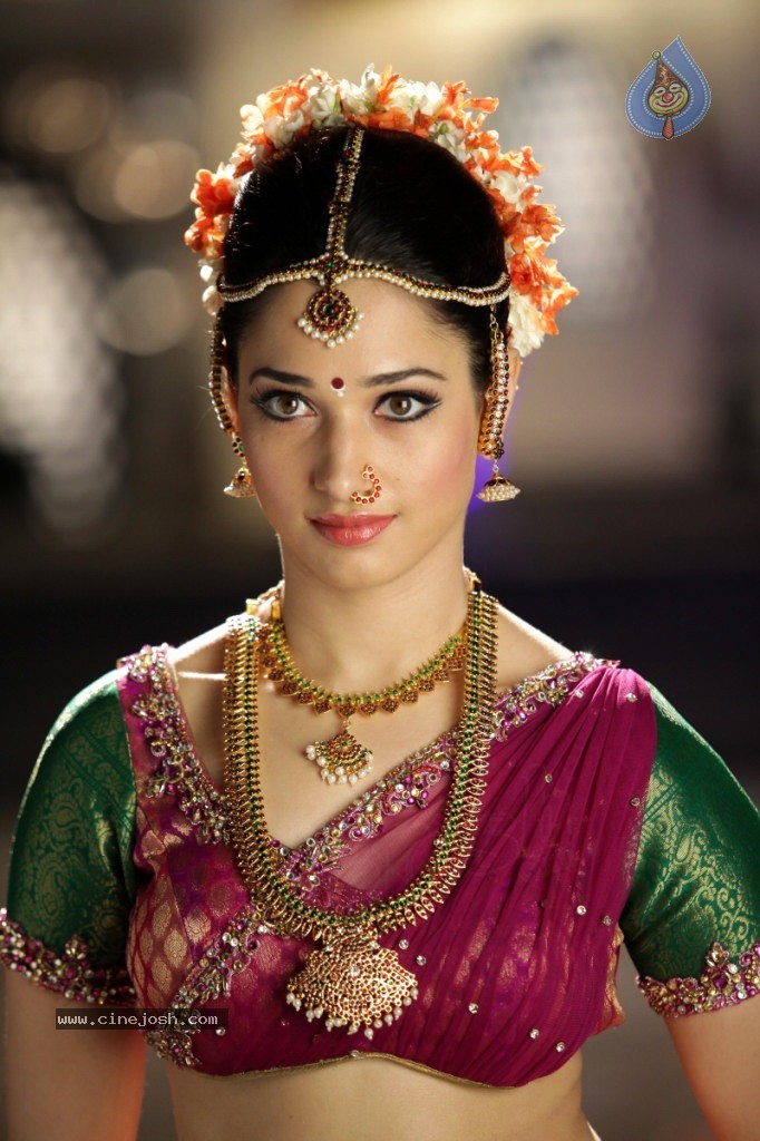 Tamanna New Hot Gallery - 82 / 140 photos