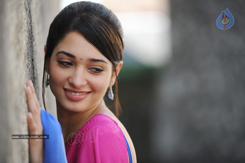 Tamanna Spicy Photos - 70 / 97 photos