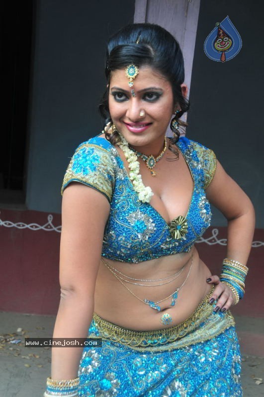 Taslima Sheik Spicy Gallery  - 13 / 57 photos