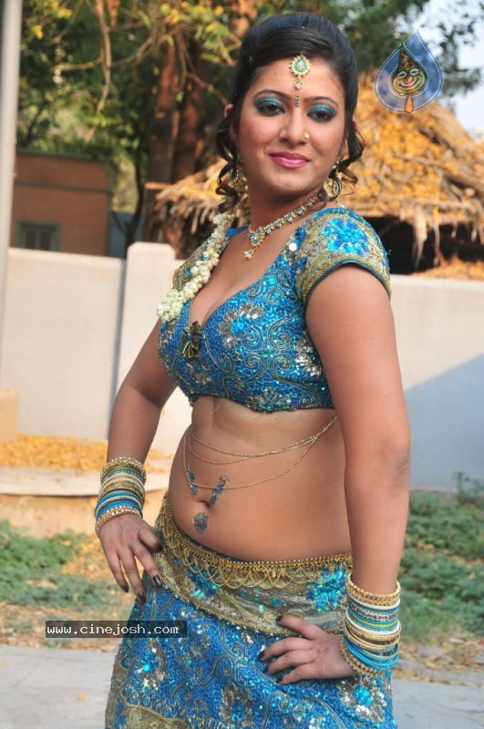 Taslima Sheik Spicy Gallery  - 16 / 57 photos