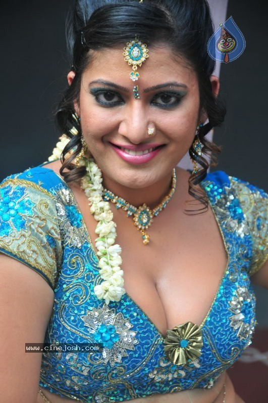 Taslima Sheik Spicy Gallery Photo 22 Of 57