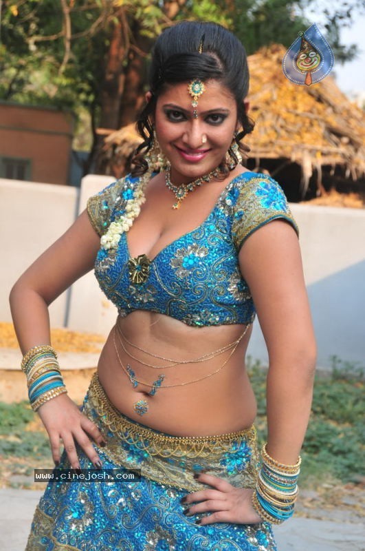 Taslima Sheik Spicy Gallery  - 32 / 57 photos