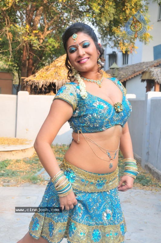 Taslima Sheik Spicy Gallery  - 46 / 57 photos