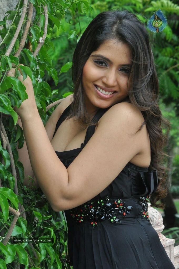 Tripura Hot Stills - 47 / 79 photos