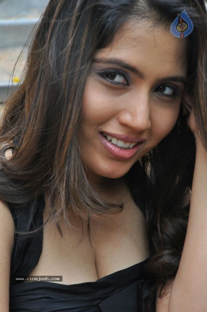 Tripura Hot Stills - 73 / 79 photos