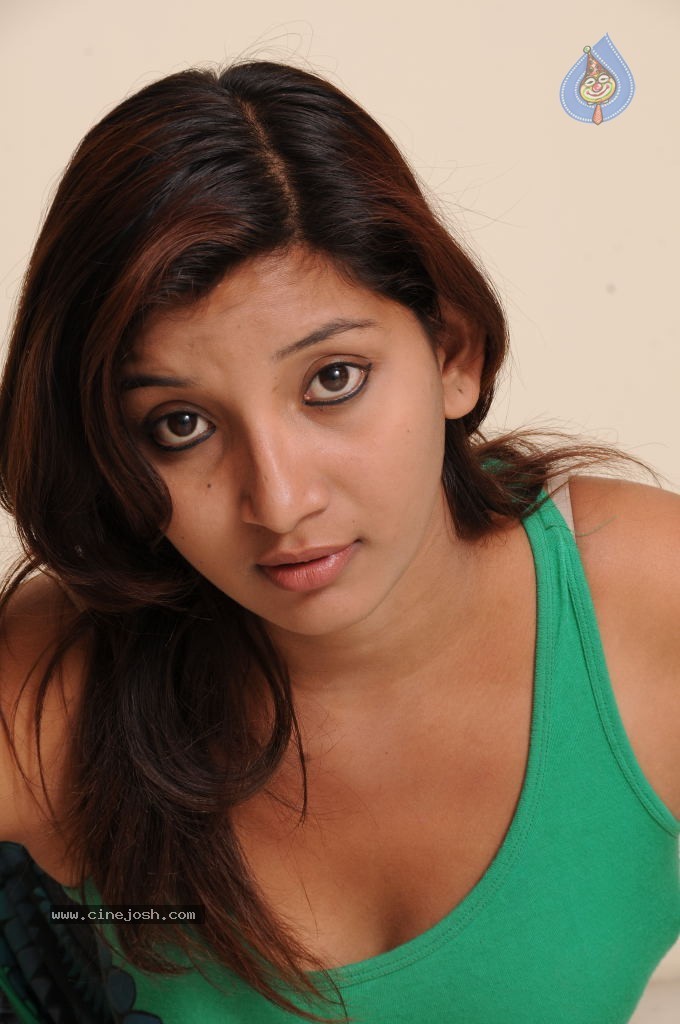 Vinni Spicy Photos - 10 / 40 photos