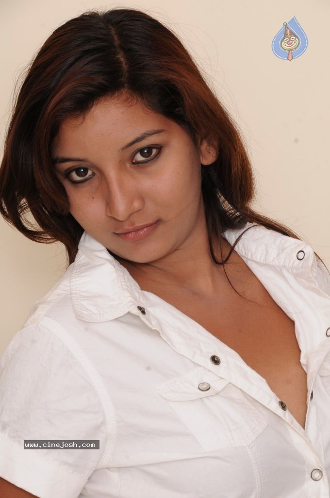 Vinni Spicy Stills - 44 / 65 photos