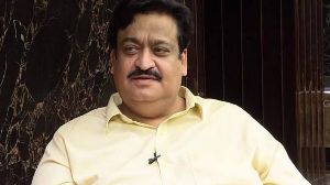 జ‌ర్న‌లిస్ట్ ప్ర‌శ్న‌కు ఎగ్జిబిట‌ర్ షాకింగ్ ఆన్స‌ర్