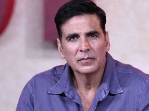 Akshay Kumar undergoes eye surgery