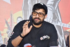 Korean Kanakaraju lands in controversy