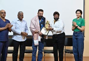 Sanjay Dutt visits Basavatarakam Cancer Hospital