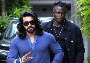 Surprise: Ram Charan bodyguard for Nagarjuna