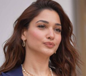 Tamannaah differentiates between Bollywood and South